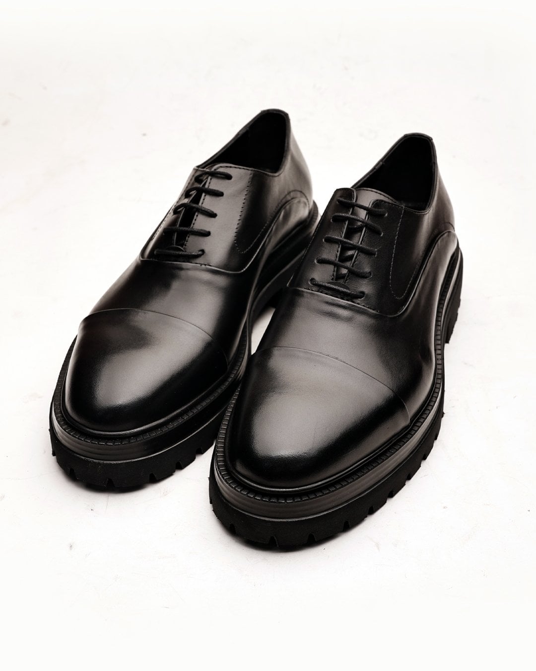 Bağcıklı Siyah Deri Boy Uzatan Klasik Ayakkabı - Görsel 2