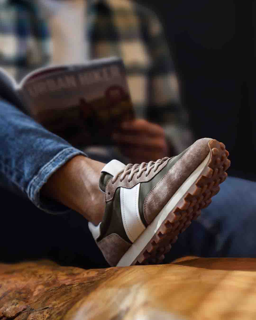 Haki Süet Detaylı Boy Uzatan Erkek Retro Sneaker - Görsel 3