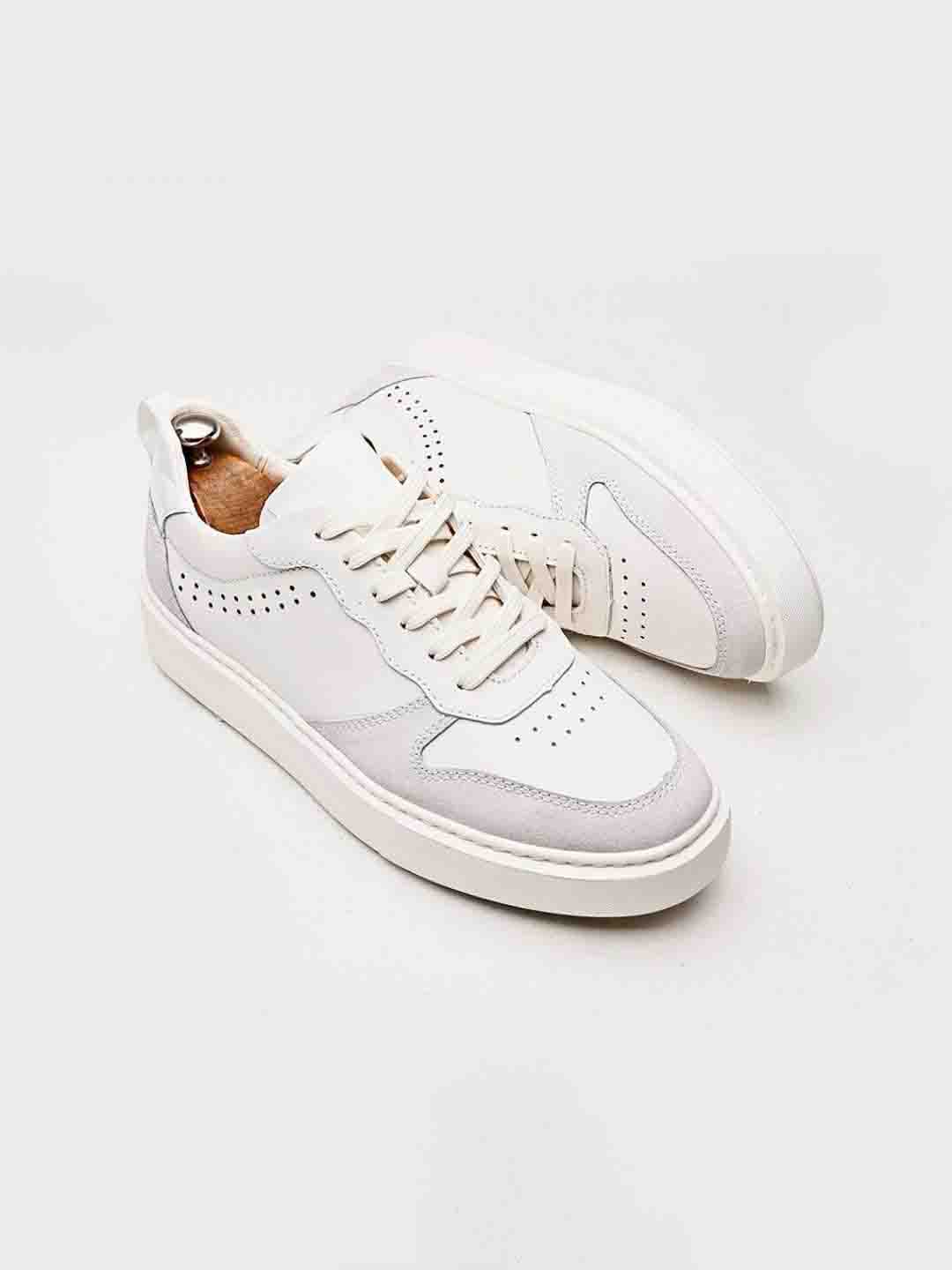 Beyaz Gri Süet Detaylı Hakiki Deri Boy Uzatan Erkek Sneaker - Görsel 5